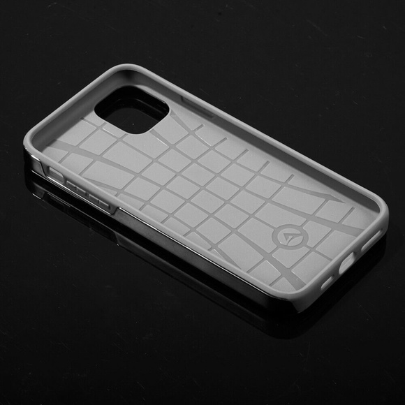 iPhone 13 Pro Case - Picture 3 of 5